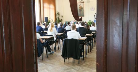 Matura 2025. Język niemiecki rozszerzony i dwujęzyczny. Jak wygląda egzamin i kto go zdaje?