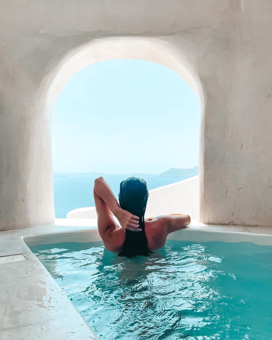 Anna Wendzikowska na Santorini