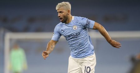 Skandal w Premier League. Sergio Aguero złapał sędzię za szyję. "Powinien wylecieć!"