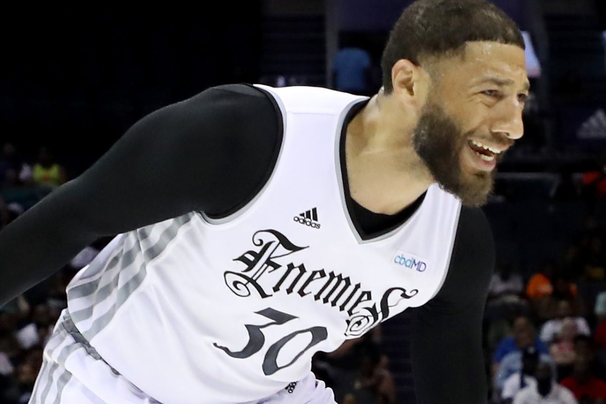 Grał w męskiej NBA. Zgłosił się do kobiecej ligi. "Identyfikuję się jako kobieta"
