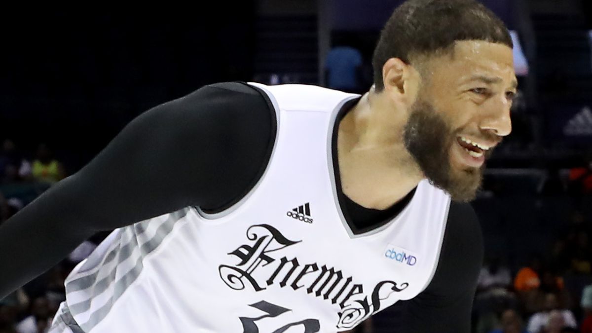 Royce White zadeklarował udział w drafcie WNBA.