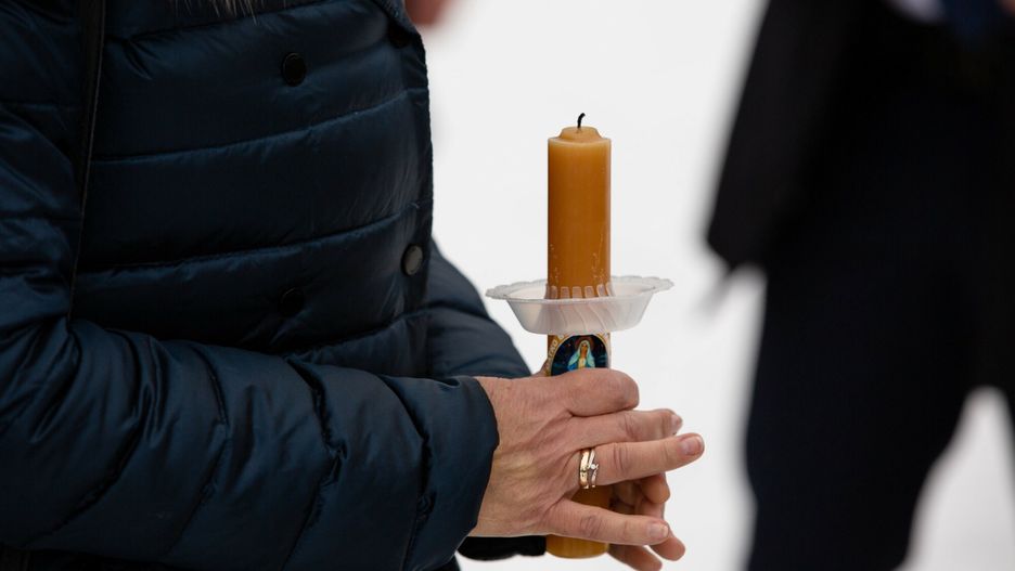 Matki Boskiej Gromnicznej. Czy Ofiarowanie Pańskie to święto nakazane? Czy 2 lutego obowiązuje post?
