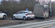 Wrocław: Wypadek na Brochowie. Bus kuriera zderzył się z samochodem do nauki jazdy. Egzamin został przerwany