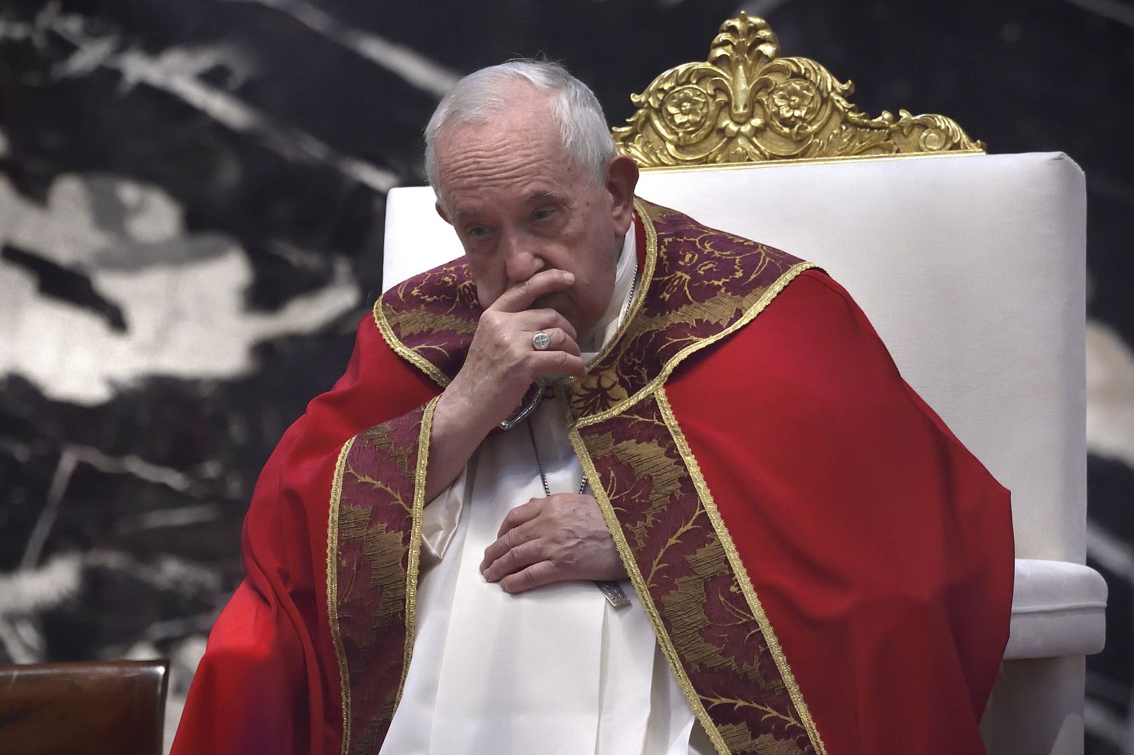 Papież wciąż w szpitalu. Wiadomo w jakim jest stanie po miesiącu leczenia