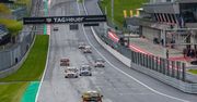 Red Bull Ring z bliska. Arena z dużymi przewyższeniami i szybkimi łukami