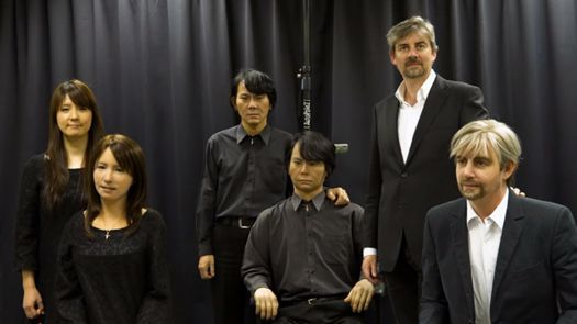 Ludzie i ich kopie, czyli spotkanie ultrarealistycznych robotów [wideo] 1