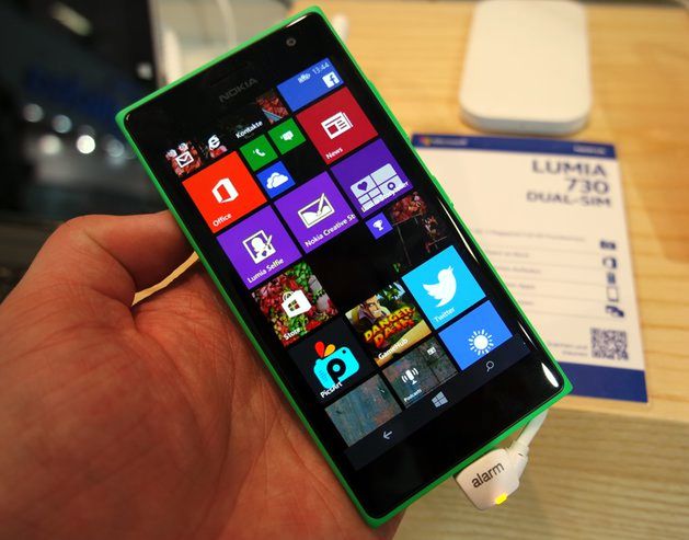 Lumia 735 z 4,7-calowym ekranem