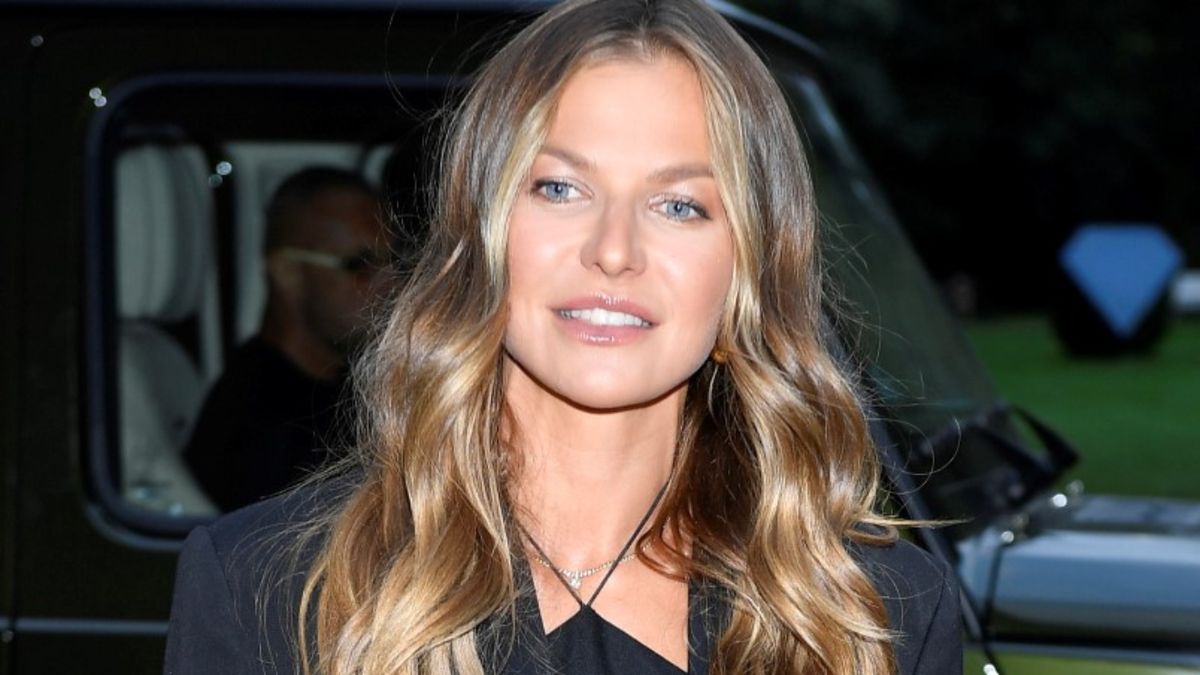 Anna Lewandowska pokazała stylizacje na grudzień 