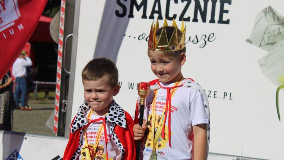 Staropolskie Igrce Małych Lechitów na Placu św. Wojciecha