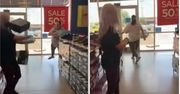 Zdenerwowana klientka rzuciła w ekspedientkę pudełkiem. Poszło o banał