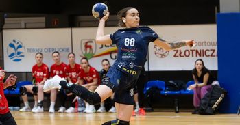 Dwa światy w dolnośląskich derbach. Szczypiornistki Vitamineo z kolejnym zwycięstwem! Zdjęcia