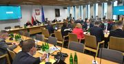 Budżet na 2022 r. Sejmowa komisja przeciwko poprawkom Senatu