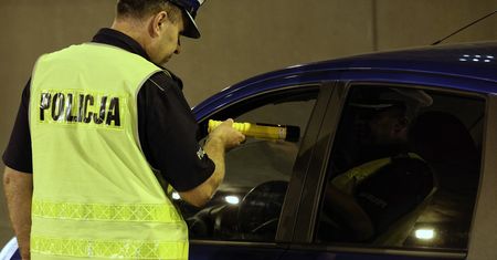 Jechał pijany, uniknął kary. Mieszkańcy są oburzeni