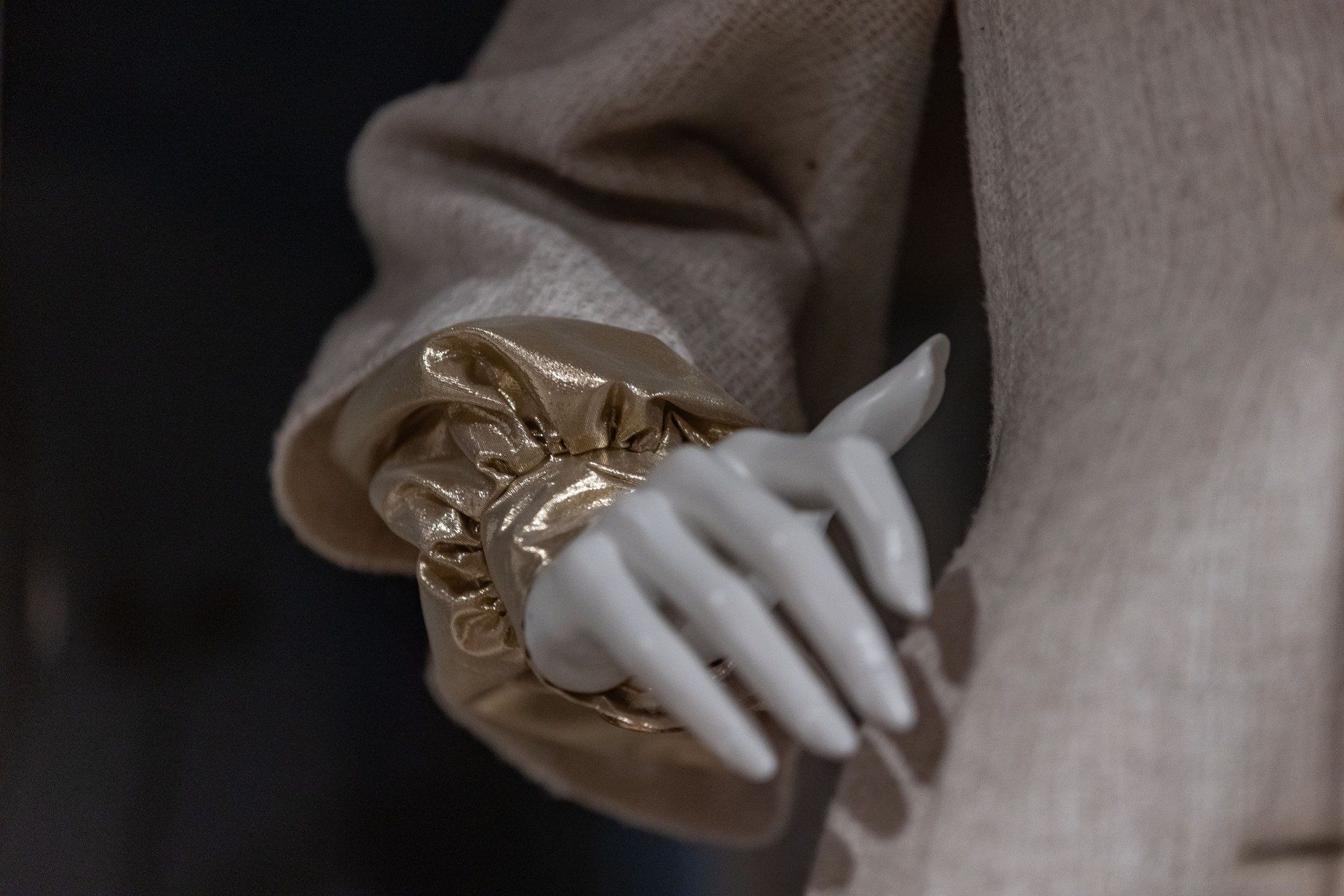 Projekty Jerzego Antkowiaka dla &#34;Mody Polskiej&#34; 