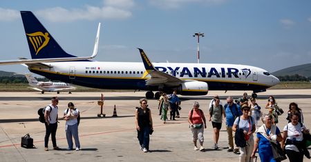 Ryanair tnie siatkę połączeń. Ucierpi też Polska