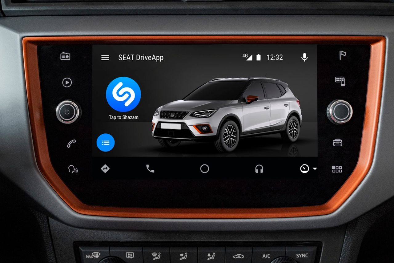 Shazam trafia do samochodów SEAT: w kilka sekund dowiemy się, co „leci” w radiu
