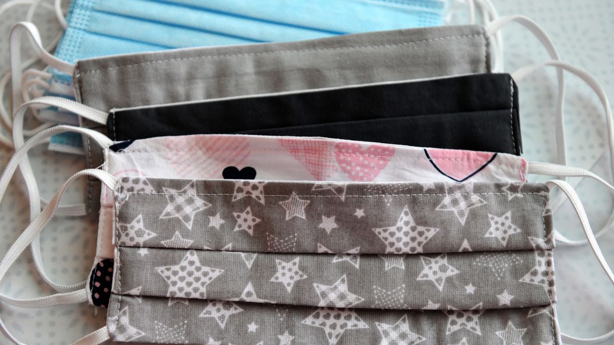 Resort rozwoju bierze się za cenniki maseczek.