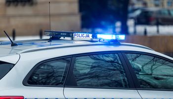 "Odbił się od krawężnika". Tragedia na oczach policjantów