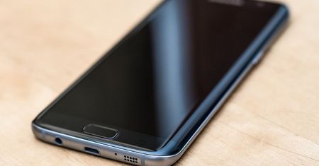 Smartfon nie tylko kartą, ale też terminalem