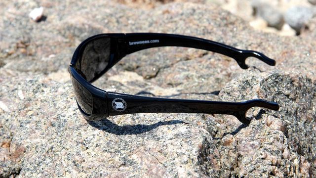 Okulary przeciwsłoneczne, dzięki którym poradzisz sobie w trudnej sytuacji 1