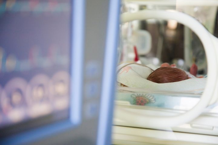 Urazy okołoporodowe mogą wystąpić zarówno u noworodka, jak i jego matki