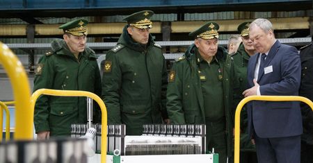 Rosyjski minister na Białorusi. Nadzoruje ćwiczenia