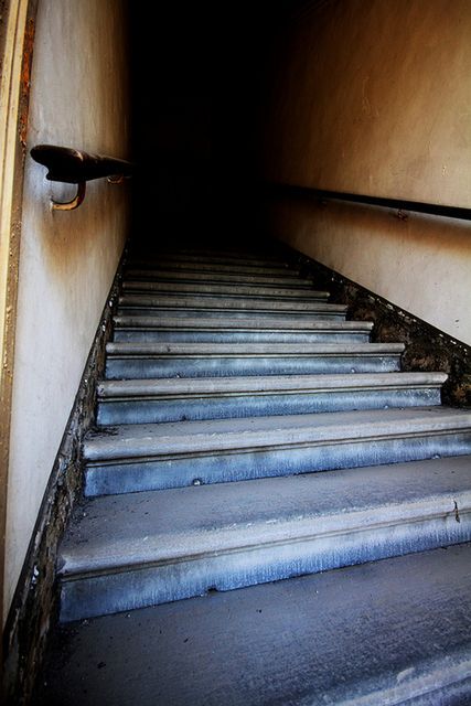 30 klatek schodowych z najgorszych koszmarów 25