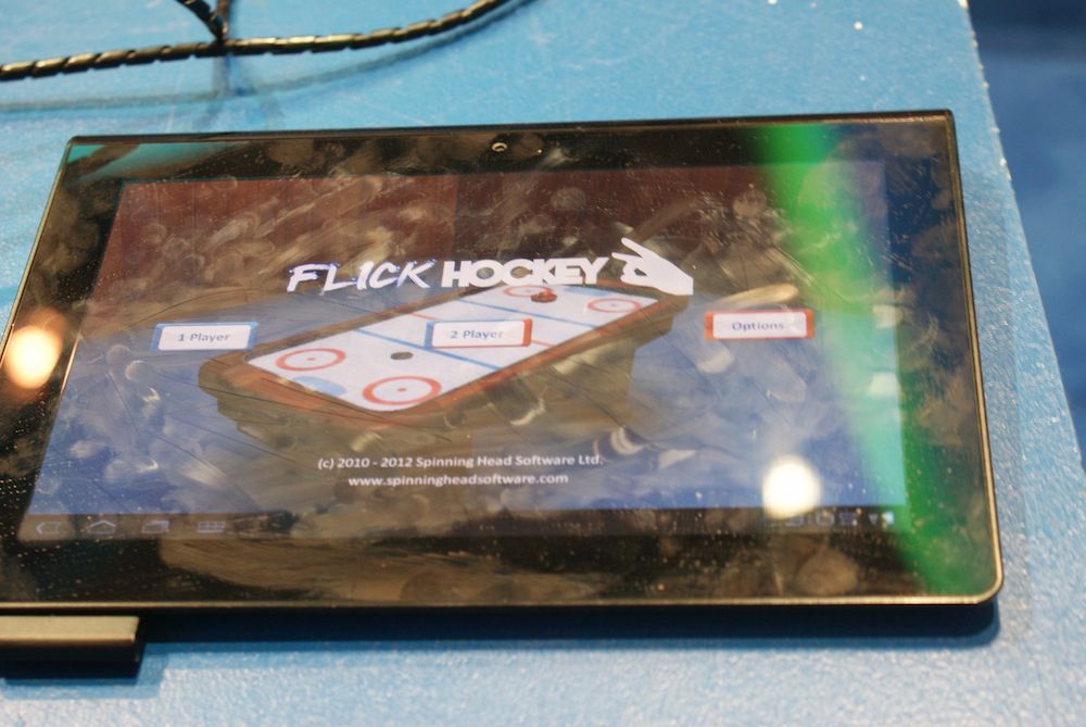 Flick Hokey, GamesCom 2012 (fot. Michał Mynarski)