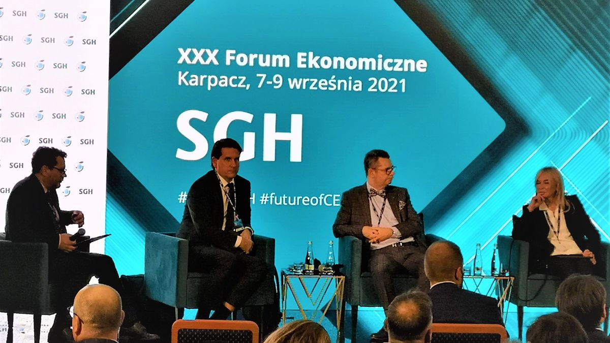 Popyt wzrasta, ale z inwestycjami jest kiepsko - przestrzegali ekonomiści na Forum Ekonomicznym w Karpaczu 