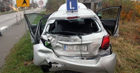 Śląsk. Wyszli cało po zderzeniu z tirem