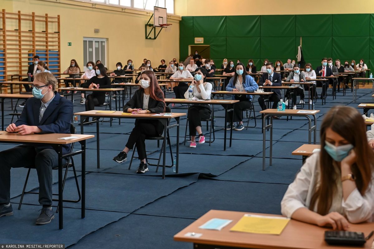 We wtorek odbywają się egzaminy maturalne z matematyki na poziomie rozszerzonym i z WOS-u