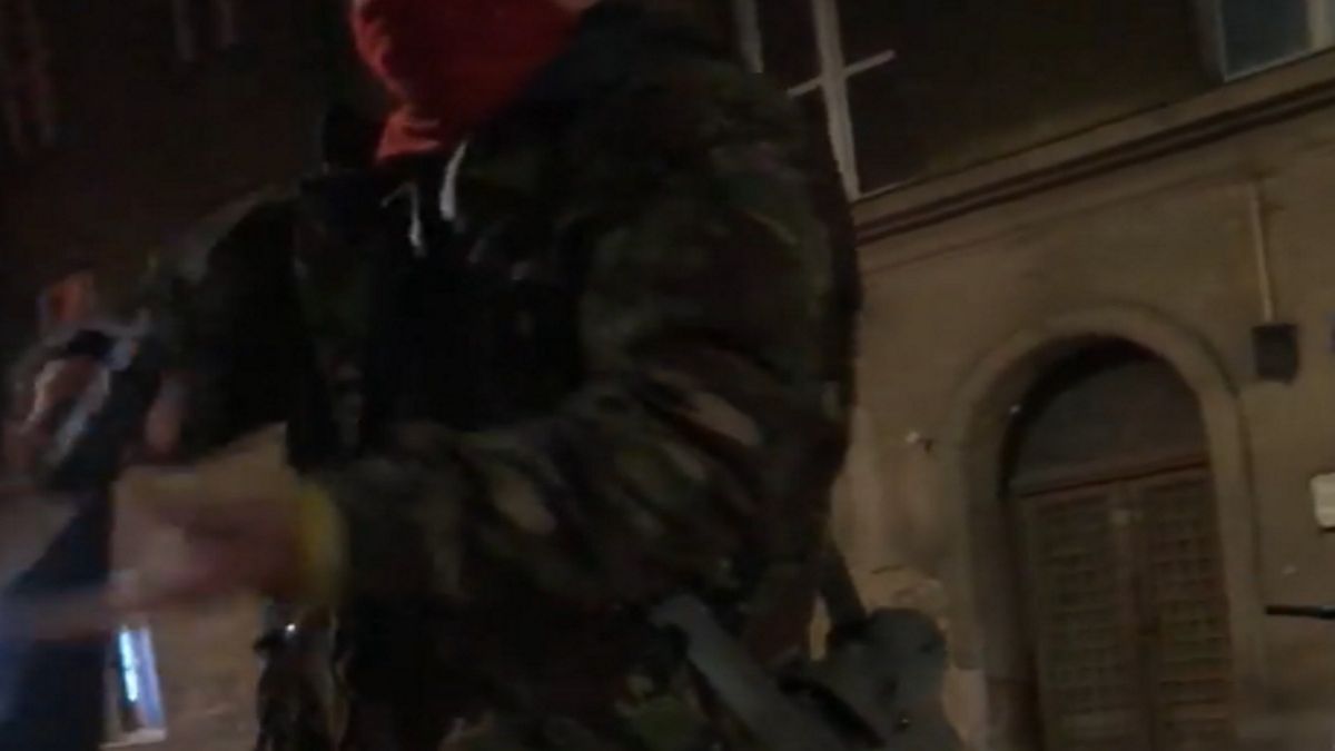 strajk kobiet mezczyzna krakow bron