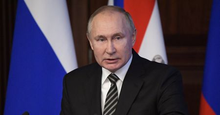 Plany Putina. Sikorski: toczy się ciekawa gra wywiadowcza
