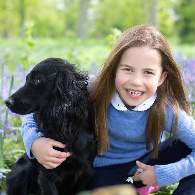 Córka Kate i Williama z psem Lupo