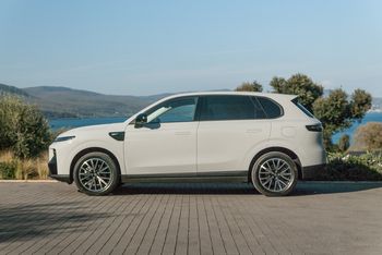 Stellantis zrobi nowego Opla na bazie Leapmotora