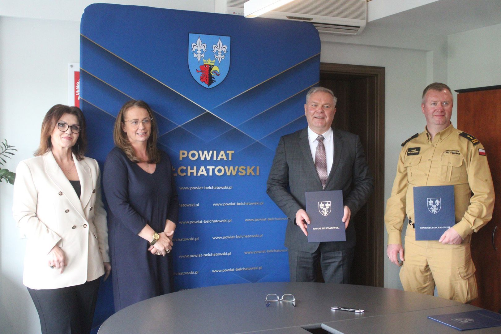 Powiat bełchatowski. Ponad 300 tysięcy złotych dla policji, straży i szpitala