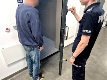 Józefów: Zatrzymano duet włamywaczy