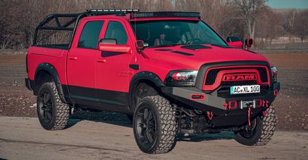 Dodge Ram 1500 HEMI V8 JB Car ma nawet instalację LPG. Niestety kosztuje krocie