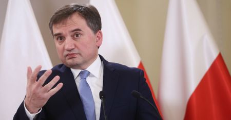 Ziobro odpowiada Jourovej. "Nawoływanie polskich sędziów do anarchii"