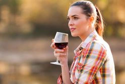 Przeciwutleniacz w czerwonym winie może pomóc w leczeniu trądziku