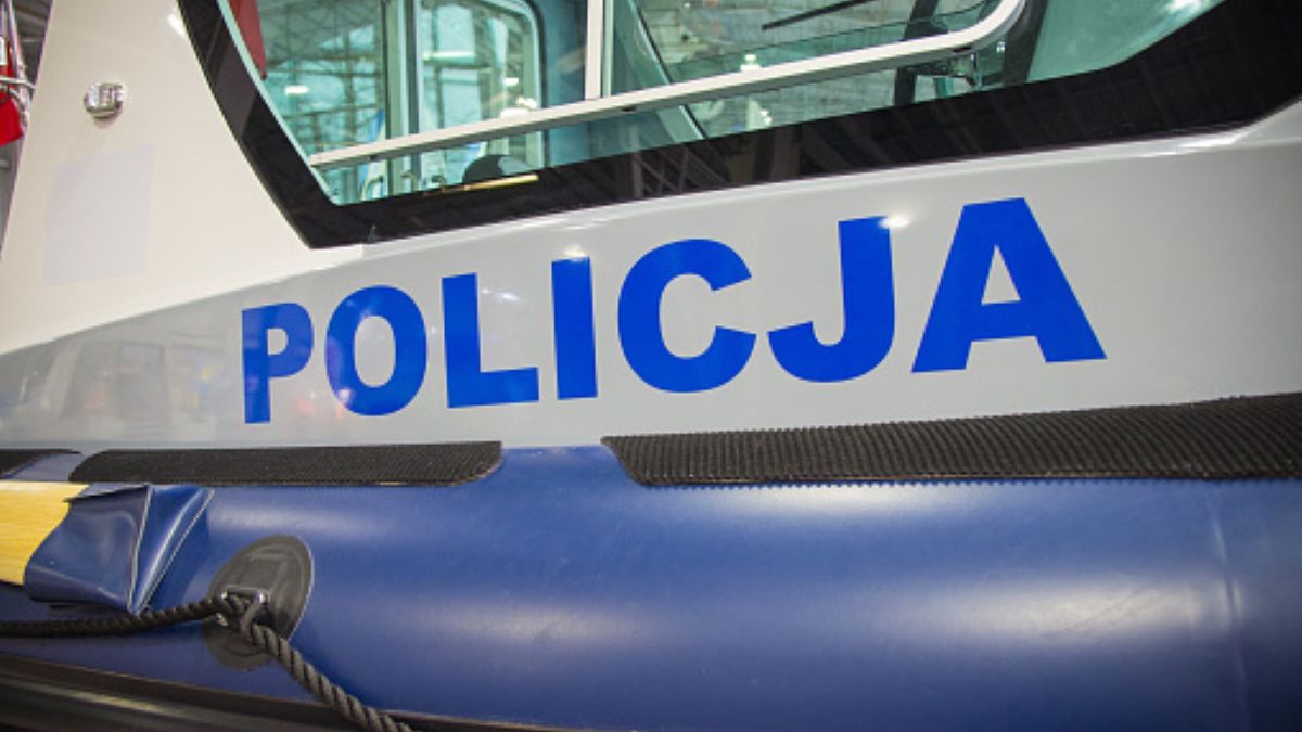 Wycieczka na plażę omal nie skończyła się tragicznie. Prąd zaczął wciągać obie kobiety w głąb morza (zdjęcie ilustracyjne) 