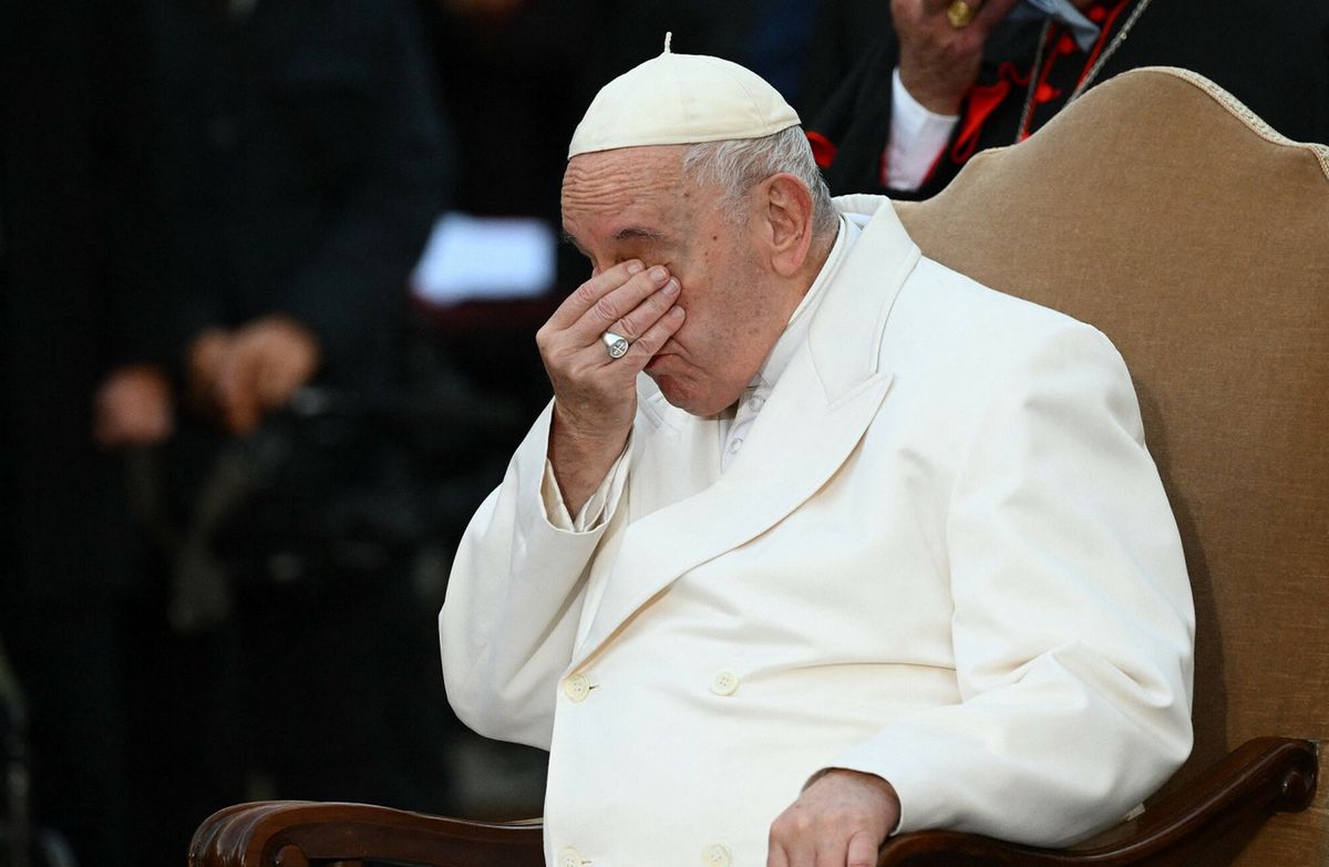Papież nie wytrzymał. Łzy podczas modlitwy o Ukrainie