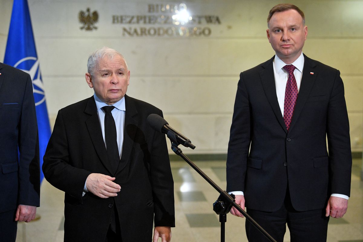 Jarosław Kaczyński ogłosił, że nie jest już w rządzie przed publikacją postanowienia prezydenta w tej sprawie 