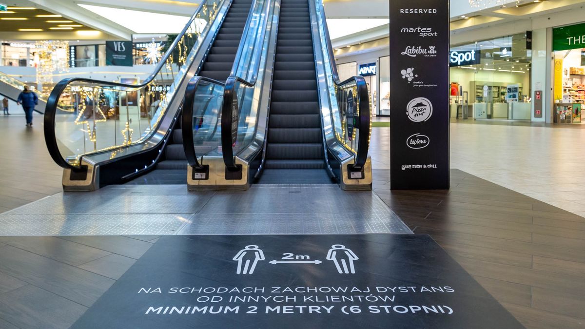 galeria handlowa centrum handlowe sklep dystans