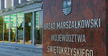 Świętokrzyskie. Wstrzymano nabór wniosków o dotacje dla małych i mikro przedsiębiorstw. Powód jest poważny