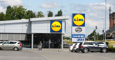 Nowy system na parkingach Lidla. Oto na czym polega