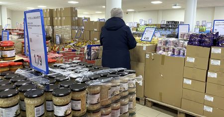 Polski dyskont rzuca wyzwanie Biedronce. Wprowadza nowość w sklepach