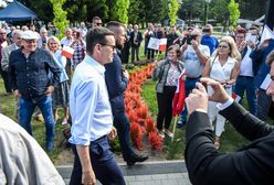 Burmistrz wyrwał mu transparent, bo był krytyczny wobec premiera