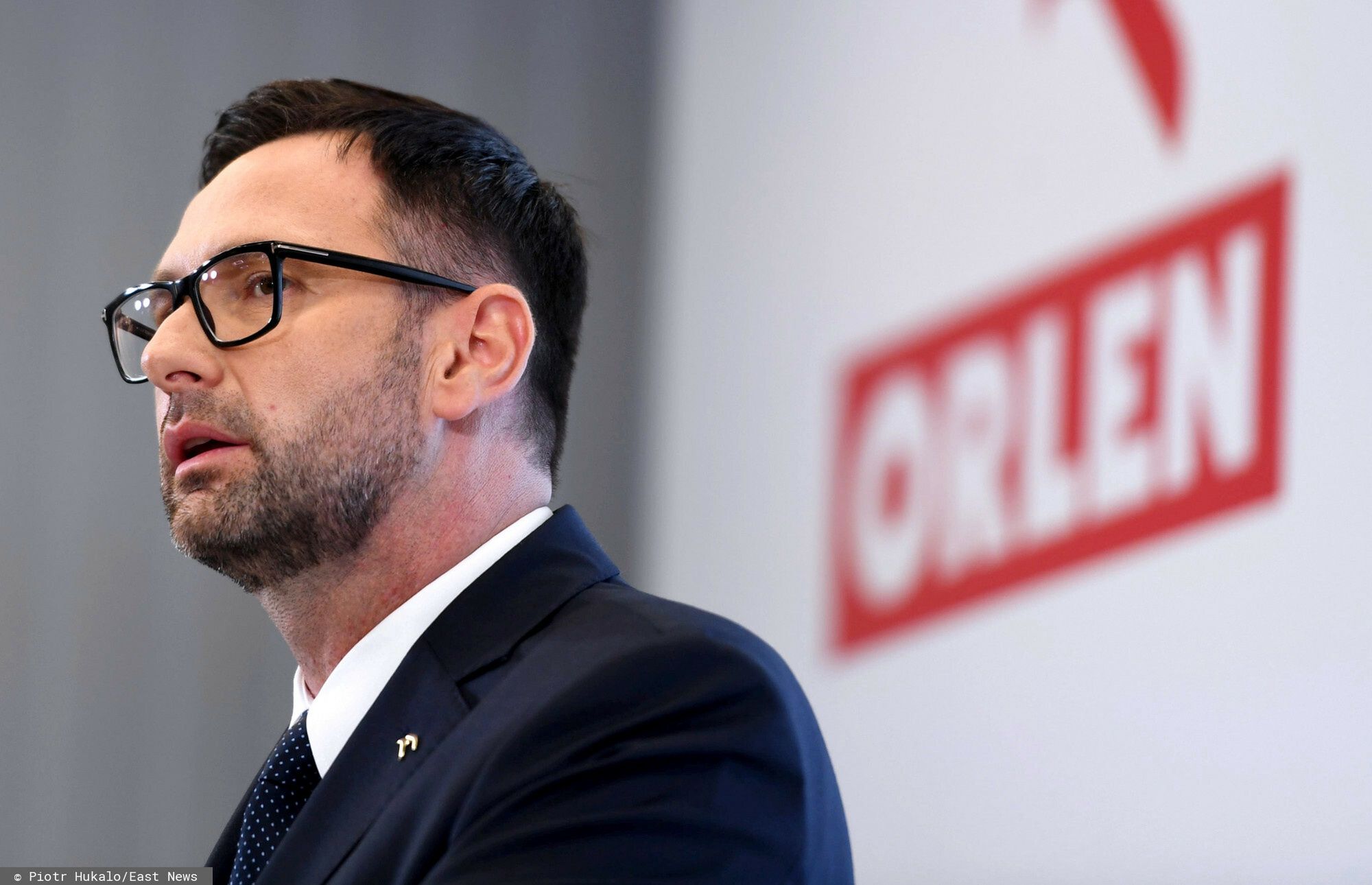 Fuzja Orlenu i Lotosu - konferencja prasowa
Fot. Piotr Hukalo/East News, Gdansk, 01.08.2022. Konferencja prasowa poswiecona dzialaniom PKN ORLEN zwiazanym z budowa koncernu multienergetycznego.  Wydzial Gosodaraczy Sadu Rejonowego w Lodzi zamiescil w rejestrze przedsiebiorcow Krajowego Rejestru Sadowego wpis nt. polaczenie PKN Orlen z Grupa Lotos.
N/z: prezes PKN Orlen Daniel Obajtek
Piotr Hukalo