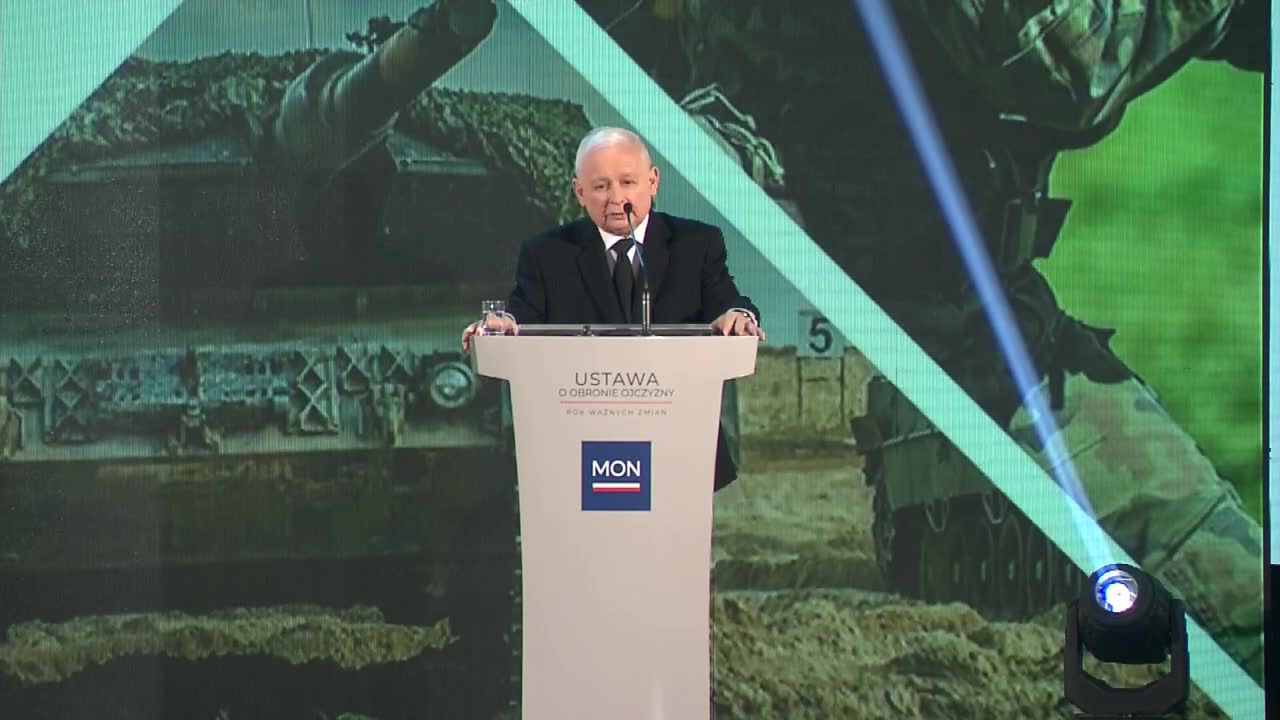 “Musimy budować zwycięską armię”. Kaczyński i Błaszczak podsumowali rok obowiązywania ustawy o obronie ojczyzny